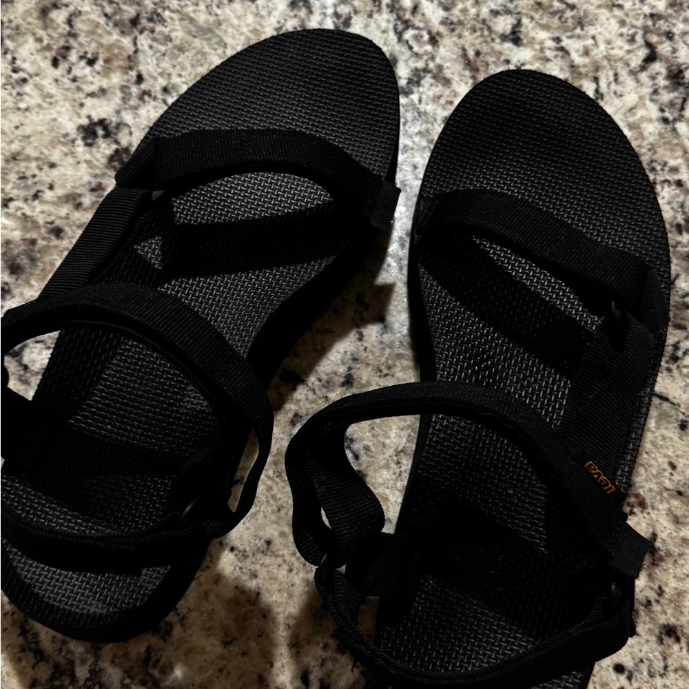 Teva Flatform Universal Sandal Size 10